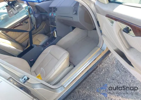 1997 Mercedes-Benz C 230 z USA, uszkodzony, nr VIN WDBHA23E2VF539578